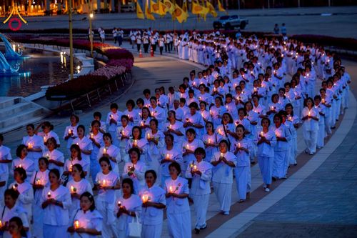 ภาพ No.224232:วันที่ 3-5 พฤษภาคม พ.ศ. 2568  กิจวัตร-กิจกรรมโครงการปฏิบัติธรรมอบรมศีลธรรม “บวชอุบาสิกาแก้ว” ถวายเป็นพระราชกุศล แด่พระบาทสมเด็จพระเจ้าอยู่หัว เนื่องในโอกาสมหามงคล “วันฉัตรมงคล” ณ วัดพระธรรมกาย อ.คลองหลวง จ.ปทุมธานี