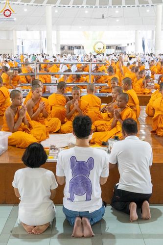 ภาพ No.147767:พิธีถวายภัตตาหารเมนูสวรรค์ ในพรรษาแห่งการเข้าถึงธรรม วันเสาร์ที่ 10 สิงหาคม พ.ศ. 2567 ณ หอฉันคุณยายอาจารย์ฯ วัดพระธรรมกาย