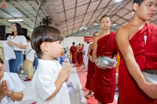 ภาพ No.228159:วันอาทิตย์ที่ 8 มิถุนายน พ.ศ. 2568 พิธีตักบาตรพระ 500 รูป ปีที่ 10 ณ ธุดงคสถานล้านนา อำเภอสันทราย จังหวัดเชียงใหม่