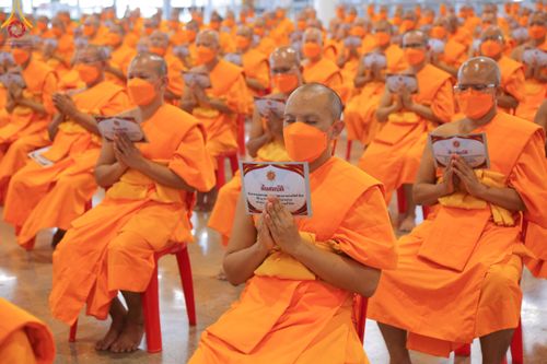 ภาพ No.102817:พิธีรับมอบต้นสมบัติจักรพรรดิ เพื่องานเผยแผ่พระพุทธศาสนาวิชชาธรรมกายไปทั่วโลก แด่ศูนย์ส่งเสริมศีลธรรมทั่วโลก 224 แห่ง วันอาทิตย์ที่ 17 ธันวาคม พ.ศ. 2566 ณ สภาธรรมกายสากล วัดพระธรรมกาย