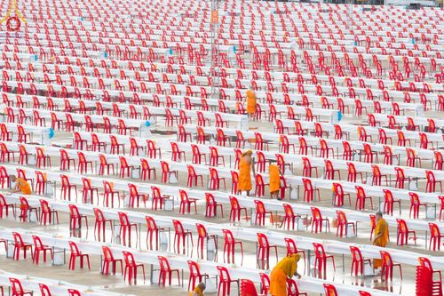 ภาพ No.218801:วันศุกร์ที่ 18 เมษายน พ.ศ. 2568 การเตรียมงานในลานธรรม , พระมหาธรรมกายเจดีย์ เพื่องานวันคุ้มครองโลก 22 เมษายน พ.ศ. 2568