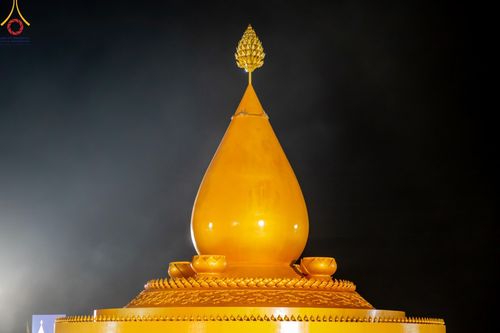 ภาพ No.129624:พิธีจุดประทีป 10,000 ดวง น้อมถวายเป็นพุทธบูชา ณ มหารัตนเจดีย์สิริปทุมสวรรค์ (เจดีย์อริยพุทธะ 5 พระองค์) ศูนย์ปฏิบัติธรรมภาคใต้ อ.บางกล่ำ จ.สงขลา  วันที่ 10 มีนาคม พ.ศ. 2567