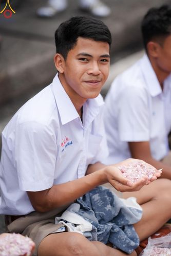 ภาพ No.128215:พิธีอัญเชิญพระบรมสารีริกธาตุ " ใจกลางเมืองนครหาดใหญ่ " เพื่อประดิษฐาน ณ มหารัตนเจดีย์สิริปทุมสวรรค์ (เจดีย์อริยพุทธะ 5 พระองค์) ศูนย์ปฏิบัติธรรมภาคใต้ อ.บางกล่ำ จ.สงขลา  วันที่ 9 มีนาคม พ.ศ.2567 (ชุดที่ 1)