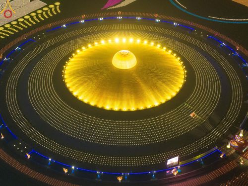 ภาพ No.122238:พิธีจุดประทีปถวายเป็นพุทธบูชา และบูชาธรรมมหาปูชนียาจารย์ พระมงคลเทพมุนี(สด จนฺทสโร) ในโครงการธรรมยาตรา กตัญญูบูชา มหาปูชนียาจารย์ พระมงคลเทพมุนี(สด จนฺทสโร) พระผู้ปราบมาร อนุสรณ์สถาน 7 แห่ง ปีที่ 12 วันที่ 31 มกราคม พ.ศ. 2567 ณ วัดพระธรรมกาย จ.ปทุมธานี (