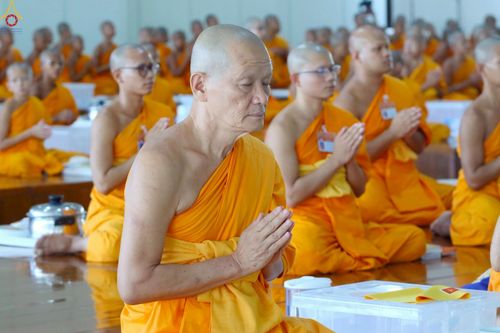 ภาพ No.240095:วันเสาร์ที่ 23 สิงหาคม พ.ศ. 2568 (วันพระ แรม 14 ค่ำ เดือน 9) พิธีบุพเปตพลี ครั้งที่ 169 ร่วมอุทิศบุญแด่หมู่ญาติที่ล่วงลับไปแล้ว และสืบทอดอายุพระพุทธศาสนา ณ หอฉันคุณยายอาจารย์ฯ วัดพระธรรมกาย