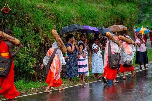 ภาพ No.226268:วันที่ 7-10 พฤษภาคม พ.ศ. 2568 โครงการเดินธรรมยาตรา สยาม-ลังกา ธรรมยาตรา ฉลองเทศกาลวิสาขบูชาแห่งชาติ ศรีลังกา บูชาธรรม 81 ปี หลวงพ่อธัมมชโย เมืองนูวราอิลิยา ประเทศศรีลังกา