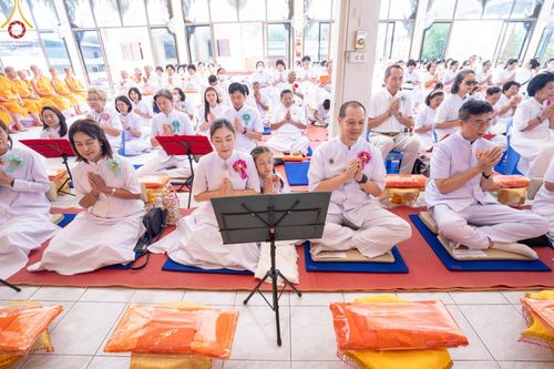 ภาพ No.196732:พิธีทอดผ้าป่าทำนุบำรุงศาสนสถาน ณ วัดสิงห์ ต.บางคูเวียง อ.บางกรวย จ.นนทบุรี ในโครงการธรรมยาตรา กตัญญูบูชา มหาปูชนียาจารย์ พระมงคลเทพมุนี(สด จนฺทสโร) พระผู้ปราบมาร อนุสรณ์สถาน 7 แห่ง ปีที่ 13 วันที่ 17 มกราคม พ.ศ. 2568