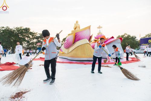 ภาพ No.113424:V.12 พลังหมู่ การเตรียมงาน เก็บงาน การรับบุญของเจ้าหน้าที่หน่วยงานต่างๆ เพื่อโครงการธรรมยาตรา ปีที่ 12 ระหว่างวันที่ 2 - 31 มกราคม พ.ศ. 2567