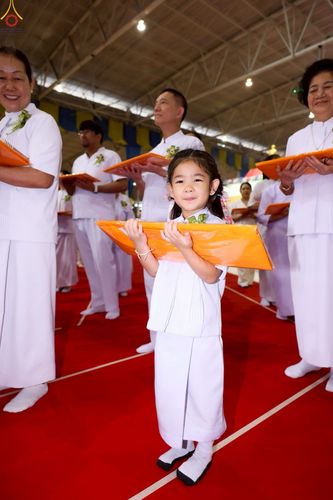 ภาพ No.243945:วันอาทิตย์ที่ 7 กันยายน พ.ศ. 2568 พิธีทอดผ้าป่าสมทบกฐินวัดพระธรรมกาย และสมทบกฐิน 30,000 วัดทั่วไทย ครั้งที่ 2 ณ ห้องแก้วสารพัดนึก 1 วัดพระธรรมกาย