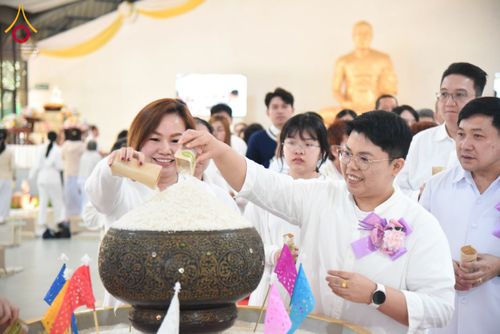 ภาพ No.198515:งานบุญล้านนา พิธีถวายสังฆทาน ตานข้าวใหม่,  พิธีทอดผ้าป่าบำรุงธุดงคสถานล้านนา,  พิธีถวายเครื่องเสียง เพื่อใช้ในงานพระพุทธศาสนา,  พิธีถวายรัตนบุปผา บูชาพระรัตนตรัย,  พิธีถวายภัตตาหารเป็นสังฆทาน วันอาทิตย์ที่ 19 มกราคม พุทธศักราช 2568  ณ ธุดงคสถานล้านนา