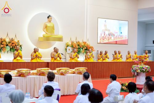 ภาพ No.255050:วันที่ 15 ตุลาคม พ.ศ. 2568 พิธีทอดกฐินสามัคคีประจำปี 2568 บูชาธรรม 81 ปี หลวงพ่อธัมมชโย ณ ศูนย์อบรมเยาวชนกาญจนบุรี