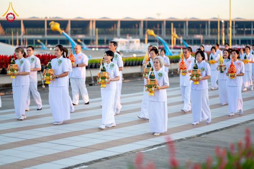 ภาพ No.276628:วันเสาร์ที่ 6 ธันวาคม  พ.ศ. 2568 พิธีเวียนประทักษิณและพิธีวันทาเจดีย์ โครงการอุปสมบทบูชาธรรมมหาปูชนียาจารย์ ประจำปี พ.ศ.2568 โครงการบวชพระนานาชาติ AEC และ WAB รุ่น CEO (นักบริหาร) รุ่นที่ 5 ณ มหาธรรมกายเจดีย์ วัดพระธรรมกาย