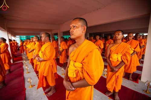 ภาพ No.201589:พิธีจุดประทีปถวายเป็นพุทธบูชา และบูชาธรรมมหาปูชนียาจารย์ ณ อาคารธรรมยาตรา กตัญญูบูชามหาปูชนียาจารย์ ตรงข้ามวัดปากน้ำภาษีเจริญ จ.กรุงเทพมหานคร ในโครงการธรรมยาตรา กตัญญูบูชา มหาปูชนียาจารย์ พระมงคลเทพมุนี(สด จนฺทสโร) พระผู้ปราบมาร อนุสรณ์สถาน 7 แห่ง