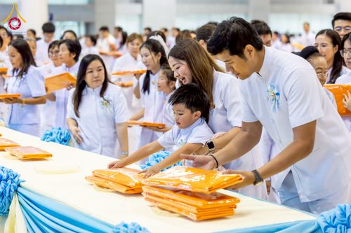 ภาพ No.215555:วันอาทิตย์ต้นเดือนที่ 6 เมษายน พ.ศ. 2568 ขบวนอัญเชิญผ้าป่าสมทบ มหาสังฆทาน 40,000 กว่าวัดทั่วประเทศ ณ สภาธรรมกายสากล วัดพระธรรมกาย