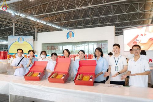 ภาพ No.212191:วันจันทร์ที่ 17 มีนาคม พ.ศ. 2568 บุญบรรจุกล่องไทยธรรม เพื่อถวายแด่พระสังฆาธิการ 40,000 กว่าวัดทั่วไทย ในวันคุ้มครองโลก 22 เมษายน พ.ศ. 2568 ณ บ้านแก้วเรือนทองคุณยายฯ วัดพระธรรมกาย