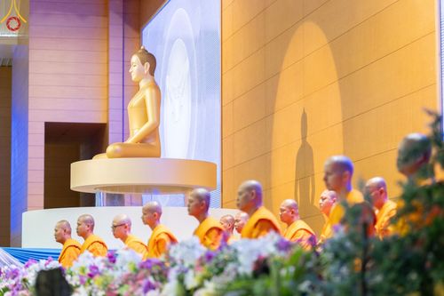 ภาพ No.207399:พิธีตักบาตร และปฏิบัติธรรมช่วงสาย ในวันมาฆบูชา วันพุธที่ 12 กุมภาพันธ์ พ.ศ. 2568 ณ วัดพระธรรมกาย จังหวัดปทุมธานี