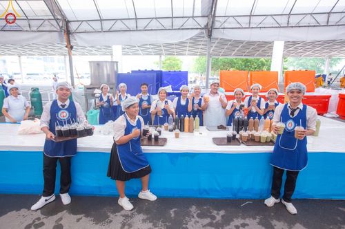 ภาพ No.59805:V.39 ทุ่มสุดใจ ธรรมชัย 80 ปี การเตรียมงาน การปฏิบัติงาน ของเจ้าหน้าที่หน่วยงานต่างๆ เพื่อพิธีฉลองอายุวัฒนมงคล 80 ปี หลวงพ่อธัมมชโย และรับถวายมหาสังฆทาน 10,000 กว่าวัดทั่วประเทศ ในวันคุ้มครองโลก จันทร์ที่ 22 เมษายน พ.ศ. 2567