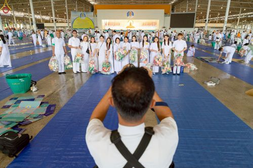 ภาพ No.240564:วันพุธที่ 27 สิงหาคม พ.ศ. 2568 พิธีตักบาตร ในวันธรรมชัย ณ วัดพระธรรมกาย จ.ปทุมธานี