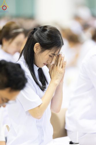 ภาพ No.136730:พิธีตักบาตร พิธีบูชาข้าวพระ ในวันอาทิตย์ต้นเดือนที่ 5 พฤษภาคม พ.ศ. 2567 ณ วัดพระธรรมกาย จ.ปทุมธานี