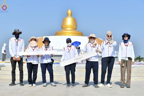 ภาพ No.117911:V.17 สำเร็จๆ การเตรียมงาน เก็บงาน การรับบุญของเจ้าหน้าที่หน่วยงานต่างๆ เพื่อโครงการธรรมยาตรา กตัญญูบูชามหาปูชนียาจารย์ พระมงคลเทพมุนี (สด จนฺทสโร) พระผู้ปราบมาร อนุสรณ์สถาน 7 แห่ง ปีที่ 12 ระหว่างวันที่ 2 - 31 มกราคม พ.ศ.2567