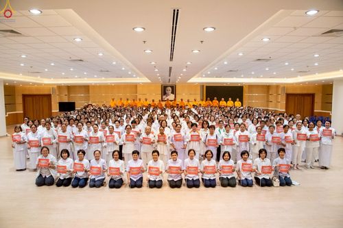 ภาพ No.242406:วันที่ ๒๙ - ๓๑ สิงหาคม พ.ศ. ๒๕๖๘ สัมมนารวมใจผู้นำบุญ บูชาธรรม ๘๑ ปี  หลวงพ่อธัมมชโย รุ่นที่ ๒ กฐินสามัคคีทั่วไทย ๓๐,๐๐๐ วัด โครงการอุปสมบทบูชาธรรมมหาปูชนียาจารย์  ๓,๐๐๐ รูป