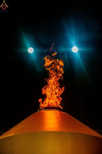 ภาพ No.89603:พิธีตักบาตร ข้าวสารอาหารแห้ง พิธีบูชาข้าวพระ และพิธีจุดเทียนใจ ไฟนิรันดร์  อนันตชัย ณ สภาธรรมกายสากล วัดพระธรรมกาย วันอาทิตย์ที่ 1 ตุลาคม พ.ศ. 2566