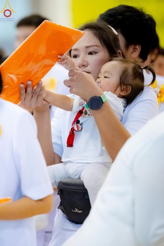 ภาพ No.160289:พิธีทอดผ้าป่าสมทบกฐินวัดพระธรรมกาย และสมทบกฐิน 30,000 วัดทั่วไทย ครั้งที่ 3 ณ สภาธรรมกายสากล วัดพระธรรมกาย วันพฤหัสบดีที่ 10 ตุลาคม พ.ศ. 2567