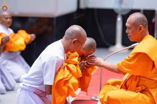 ภาพ No.156830:พิธีบรรพชาอุปสมบท ธรรมทายาท โครงการอุปสมบทหมู่บูชาธรรมครบรอบ 107 ปี วันครูผู้ค้นพบวิชชาธรรมกาย ณ โบสถ์พระไตรปิฏก วัดพระธรรมกาย วันเสาร์ที่ 14 กันยายน พ.ศ. 2567