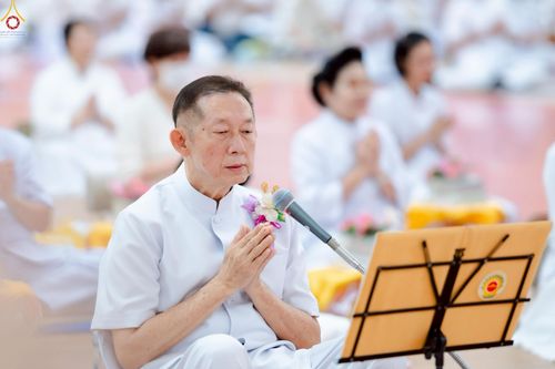 ภาพ No.225373:วันอาทิตย์ที่ 18 พฤษภาคม พ.ศ. 2568 พิธีร่วมบุญการศึกษา พระภิกษุ สามเณร ณ ห้องแก้วสารพัดนึก 2 วัดพระธรรมกาย