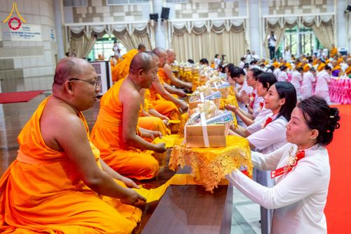 ภาพ No.231460:วันศุกร์ที่ 4 กรกฏาคม พ.ศ. 2568 สัมมนาคณะสงฆ์โซนภาคตะวันออก เพื่อฟื้นฟูพระพุทธศาสนา โครงการทอดกฐิน 30,000 วัดทั่วไทย ประจำปีพุทธศักราช 2568 ณ ศูนย์การศึกษาเขาแก้วเสด็จ จ.ปราจีนบุรี