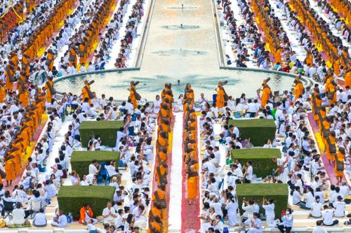 ภาพ No.120340:พิธีต้อนรับพระธรรมยาตรา ในโครงการธรรมยาตรา กตัญญูบูชา มหาปูชนียาจารย์ พระมงคลเทพมุนี(สด จนฺทสโร) พระผู้ปราบมาร อนุสรณ์สถาน 7 แห่ง ปีที่ 12 วันที่ 28 มกราคม พ.ศ. 2567 ณ วัดพระธรรมกาย จ.ปทุมธานี (ชุดที่ 2)