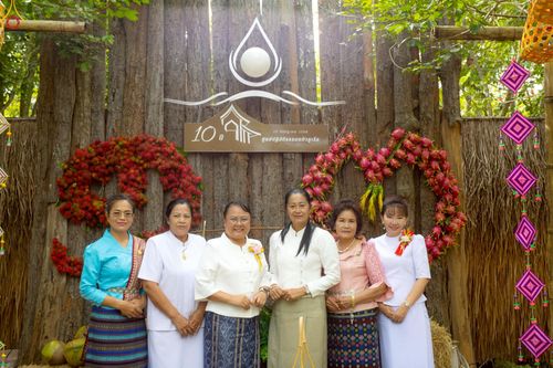 ภาพ No.234240:พิธีมุทิตาสักการะ "พระสิริรัตนเมธี" เจ้าคณะจังหวัดเลย ,พิธีถวายไทยธรรม ๙ วัด และพิธีทอดผ้าป่าเพื่อสร้างทุกสิ่ง  ในวาระทำบุญครบรอบ ๑๐ ปี ณ ศูนย์ปฏิบัติธรรมแก้วภูเรือ อ.ภูเรือ จ.เลย