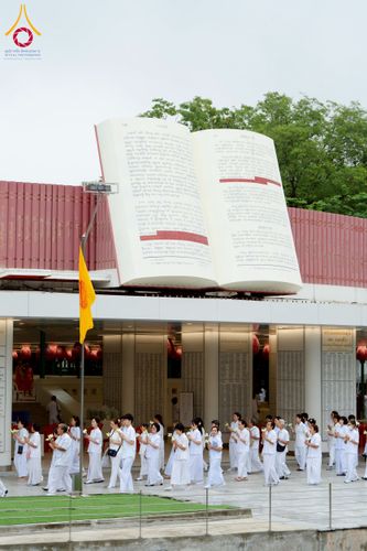 ภาพ No.223599:วันที่ 11 พฤษภาคม พ.ศ. 2568 พิธีบรรพชาของอุบาสก พิสิทธิ์ หมื่นแกล้ว  ณ วัดพระธรรมกาย