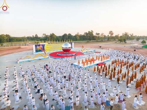 ภาพ No.174547:พิธีประดิษฐานดวงแก้วบรมเศรษฐี นาคีพ่นสมบัติใหญ่ ลานเอนกประสงค์พญานาค 4 ตระกูล วันที่ 15 พฤศจิกายน พ.ศ. 2567 ณ พุทธอุทยานนานาชาติ จ.หนองคาย