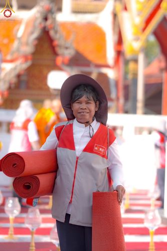 ภาพ No.205479:V.53 สารพัดV สารพัดดี ที่วัดโบสถ์บน ในโครงการธรรมยาตรา กตัญญูบูชา มหาปูชนียาจารย์ พระมงคลเทพมุนี(สด จนฺทสโร) พระผู้ปราบมาร อนุสรณ์สถาน 7 แห่ง ปีที่ 13 ระหว่างวันที่ 2-31 มกราคม พ.ศ. 2568