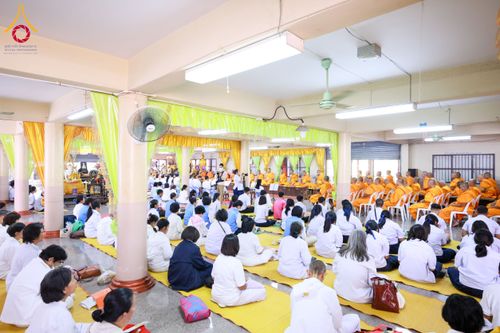 ภาพ No.196611:พิธีทอดผ้าป่าทำนุบำรุงศาสนสถาน ณ วัดไทยเจริญ ตำบลบางขุนกอง อำเภอบางกรวย จังหวัดนนทบุรี  ในโครงการธรรมยาตรา กตัญญูบูชา มหาปูชนียาจารย์ พระมงคลเทพมุนี(สด จนฺทสโร) พระผู้ปราบมาร อนุสรณ์สถาน 7 แห่ง ปีที่ 13 วันที่ 17 มกราคม พ.ศ. 2568