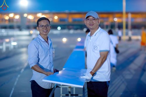 ภาพ No.218483:วันที่ 15 - 18 เมษายน พ.ศ. 2568 การเตรียมภาชนะสำหรับถวายภัตตาหาร , การจัดโต๊ะเก้าอี้ในลานธรรม , การแพ็คพัสดุงานต้อนรับ เพื่องานวันคุ้มครองโลก 22 เมษายน พ.ศ.2568 วัดพระธรรมกาย