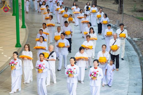 ภาพ No.244562:วันเสาร์ที่ 6 กันยายน พ.ศ. 2568 พิธีเวียนประทักษิณ และวันทาสีมาของนาคธรรมทายาท โครงการอุปสมบทหมู่บูชาธรรมครบรอบ 108 ปี วันครูผู้ค้นพบวิชชาธรรมกาย ณ โบสถ์พระไตรปิฎก วัดพระธรรมกาย