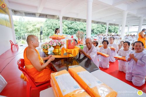ภาพ No.248467:วันที่ 26-28 กันยายน พ.ศ. 2568 โครงการอบรมอุบาสกแก้ว อุบาสิกาแก้ว รุ่นที่ 3 ผู้แทนทอดกฐินสามัคคีทั่วไทย 30,000 วัด บูชาธรรม 81 ปี หลวงพ่อธัมมชโย ณ ศูนย์ปฏิบัติธรรมสวนผึ้ง จ.ราชบุรี