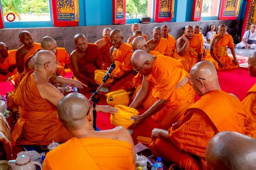 ภาพ No.276394:วันศุกร์ที่ 5 ธันวาคม 2568 (วันพ่อแห่งชาติ) พิธีบรรพชาอุปสมบทหมู่ธรรมทายาท จำนวน 14 รูป โครงการบรรพชาอุปสมบทหมู่ รุ่นบูชาธรรมมหาปูชนียาจารย์ ประจำปี 2568  ณ ศูนย์อบรมเยาวชนบางปะหัน จังหวัดพระนครศรีอยุธยา