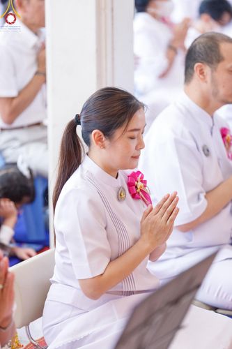 ภาพ No.196741:พิธีทอดผ้าป่าทำนุบำรุงศาสนสถาน ณ วัดสิงห์ ต.บางคูเวียง อ.บางกรวย จ.นนทบุรี ในโครงการธรรมยาตรา กตัญญูบูชา มหาปูชนียาจารย์ พระมงคลเทพมุนี(สด จนฺทสโร) พระผู้ปราบมาร อนุสรณ์สถาน 7 แห่ง ปีที่ 13 วันที่ 17 มกราคม พ.ศ. 2568