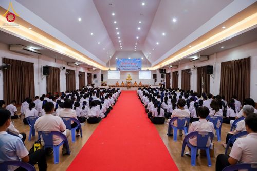 ภาพ No.184032:วันรวมพลังเด็กดี V-Star ผู้นำฟื้นฟูศีลธรรมโลก ประจำปี 2567 ณ ศูนย์ปฏิบัติธรรมลำปาง ต.บ้านเป้า อ.เมือง จ.ลำปาง วันที่ 26 พฤศจิกายน พ.ศ. 2567