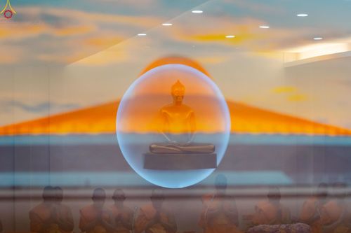 ภาพ No.254120:วันที่ 12 ตุลาคม พ.ศ. 2568 พิธีทอดกฐินวัดพระธรรมกายบูโรส ประเทศสวีเดน