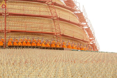 ภาพ No.194523:พิธีปฐมเริ่มสุวรรณรังสรรค์มหาธรรมกายเจดีย์ วันจันทร์ที่ 13 มกราคม พ.ศ. 2568 ณ มหาธรรมกายเจดีย์ วัดพระธรรมกาย จ.ปทุมธานี