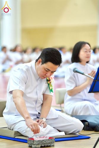 ภาพ No.237860:วันอาทิตย์ที่ 10 สิงหาคม พ.ศ. 2568 พิธีถวายไทยธรรมมุทิตาเปรียญธรรมและบาลีศึกษา ณ ห้องแก้วสารพัดนึก2 วัดพระธรรมกาย ปทุมธานี