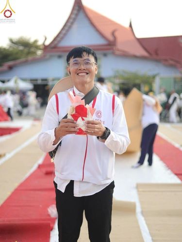 ภาพ No.204046:V.52 สารพัดV สารพัดดี ที่วัดสองพี่น้อง ในโครงการธรรมยาตรา กตัญญูบูชา มหาปูชนียาจารย์ พระมงคลเทพมุนี(สด จนฺทสโร) พระผู้ปราบมาร อนุสรณ์สถาน 7 แห่ง ปีที่ 13 ระหว่างวันที่ 2-31 มกราคม พ.ศ. 2568