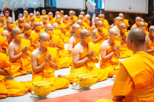 ภาพ No.62139:พิธีอุปสมบทในโครงการอุปสมบทหมู่ บูชาธรรมหลวงพ่อธัมมชโย พ.ศ.2567 ณ อุโบสถ วัดพระธรรมกาย จ.ปทุมธานี วันที่ 13-15 เมษายน พ.ศ. 2567