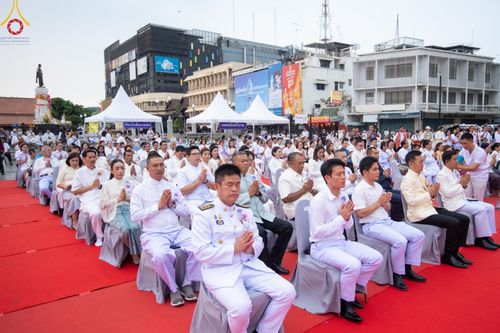 ภาพ No.126070:พิธีทำบุญเมืองนครราชสีมา ฉลอง 556 ปี ตักบาตรพระ 10,000 รูป ในวันเสาร์ที่ 2 มีนาคม พ.ศ.2567 ณ อนุสาวรีย์ท้าวสุรนารี จ.นครราชสีมา จัดโดย คณะสงฆ์จังหวัดนครราชสีมา ร่วมกับสำนักงานจังหวัดนครราชสีมา