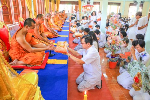 ภาพ No.114802:พิธีทอดผ้าป่าทำนุบำรุงศาสนสถาน ณ วัดโพธิ์เอน ต.บางขุนกอง อ.บางกรวย จ.นนทบุรี วันที่ 18 มกราคม พ.ศ. 2567