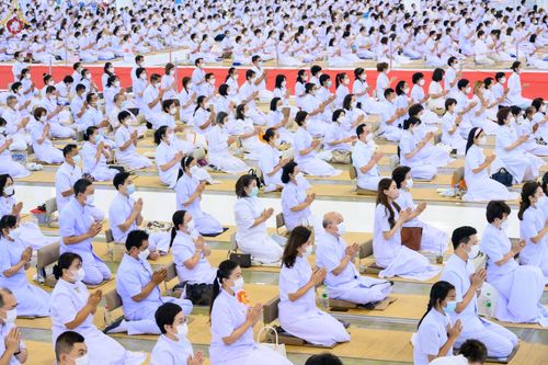 ภาพ No.75583:วัดพระธรรมกายจัด งานบุญวันอาทิตย์ต้นเดือน  มีกิจกรรมดังนี้ พิธีตักบาตร, พิธีบูชาข้าวพระ พระธรรมยาตรารับประกาศนียบัตร โครงการธรรมยาตราฯ ปีที่ 11 ในวันที่ 5 กุมภาพันธ์ พ.ศ. 2566 ณ วัดพระธรรมกาย อ.คลองหลวง จ.ปทุมธานี